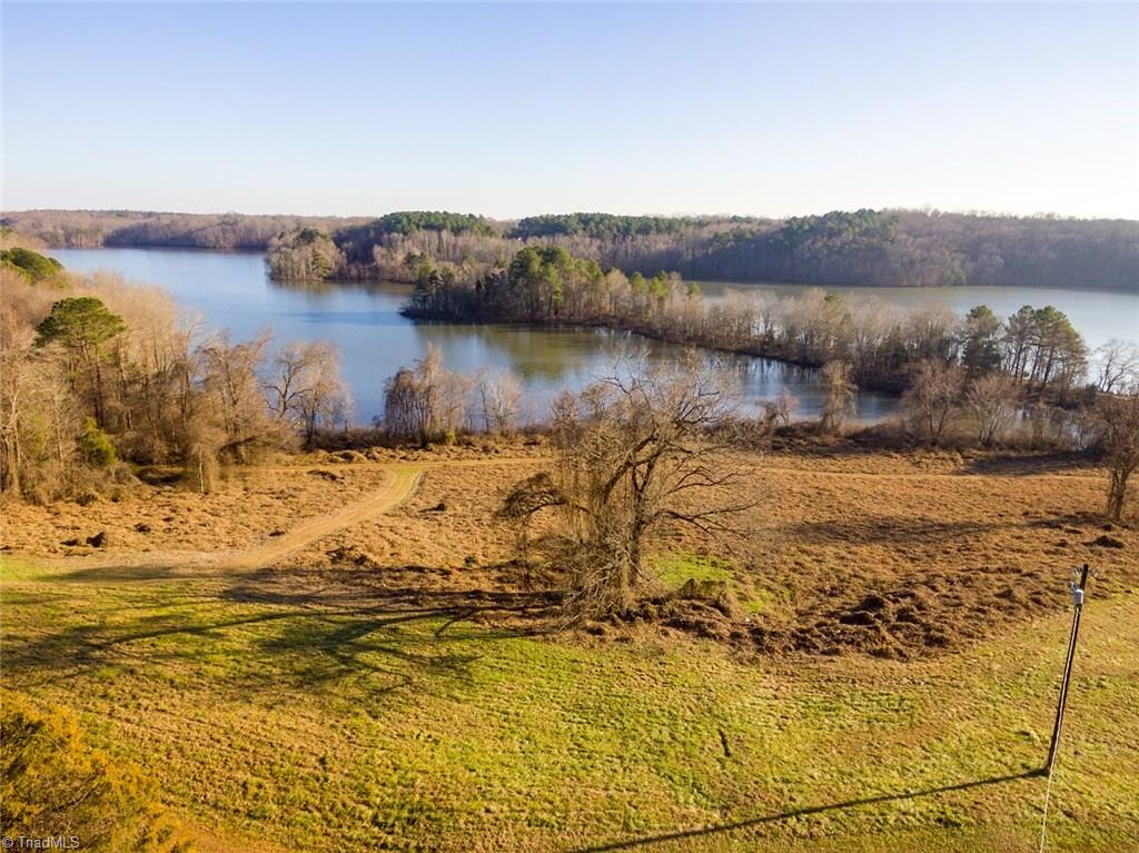 7136 Strawberry Road Summerfield, NC 27358 - Photo 2 of 25 Gallery Image 2