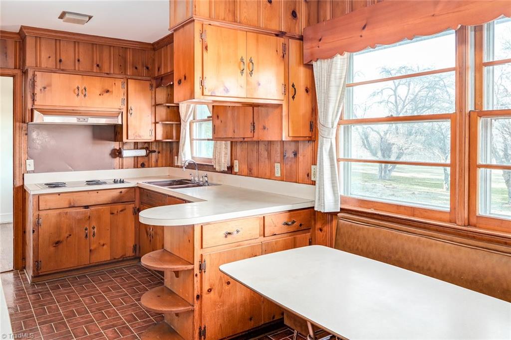 7136 Strawberry Road Summerfield, NC 27358 - Photo 7 of 25 Gallery Image 7