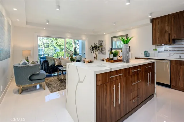 $749,000 | 100 Scholz Plaza, Unit 205, Newport Beach, CA 92663