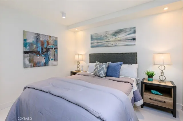 $749,000 | 100 Scholz Plaza, Unit 205, Newport Beach, CA 92663