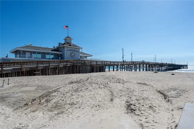 $749,000 | 100 Scholz Plaza, Unit 205, Newport Beach, CA 92663