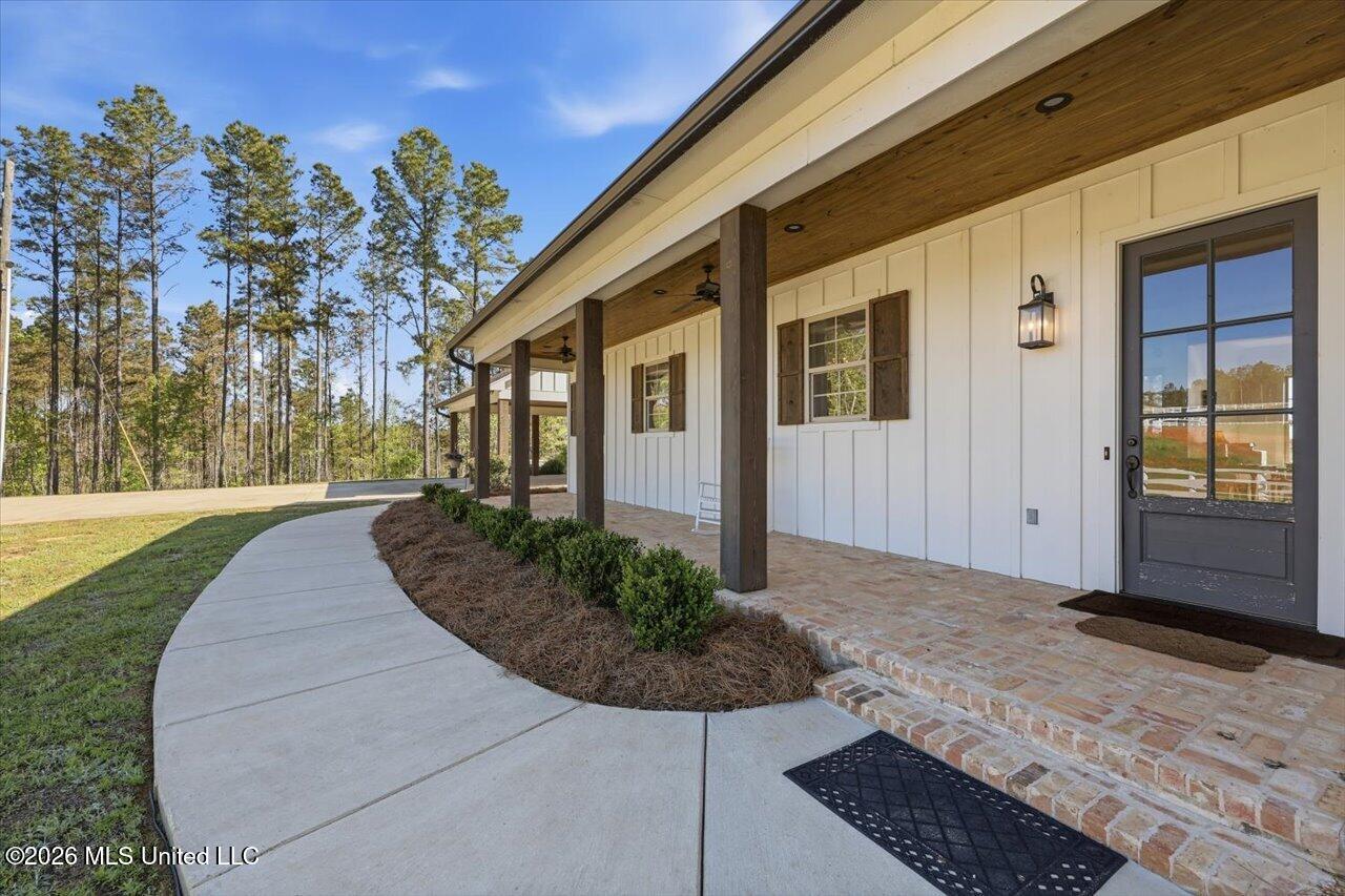 333 Beaverdam Road Camden, MS 39045 - Photo 18 of 93 20-333 Beaverdam Rd _ Home Tours MS