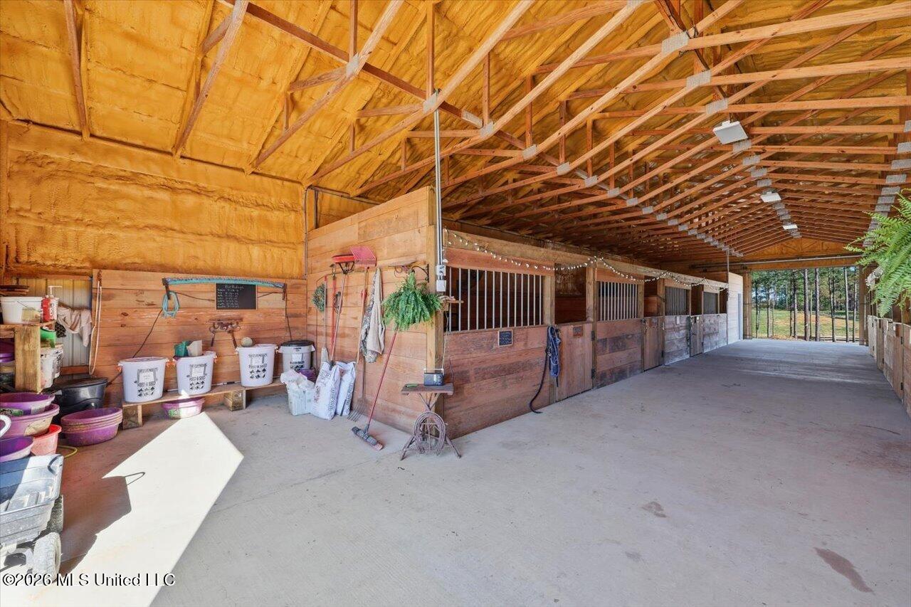 333 Beaverdam Road Camden, MS 39045 - Photo 58 of 93 62-333 Beaverdam Rd _ Home Tours MS