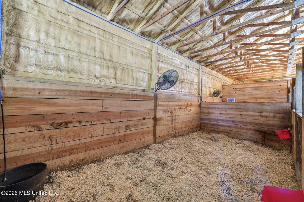 333 Beaverdam Road Camden, MS 39045 - Photo 59 of 93 64-333 Beaverdam Rd _ Home Tours MS