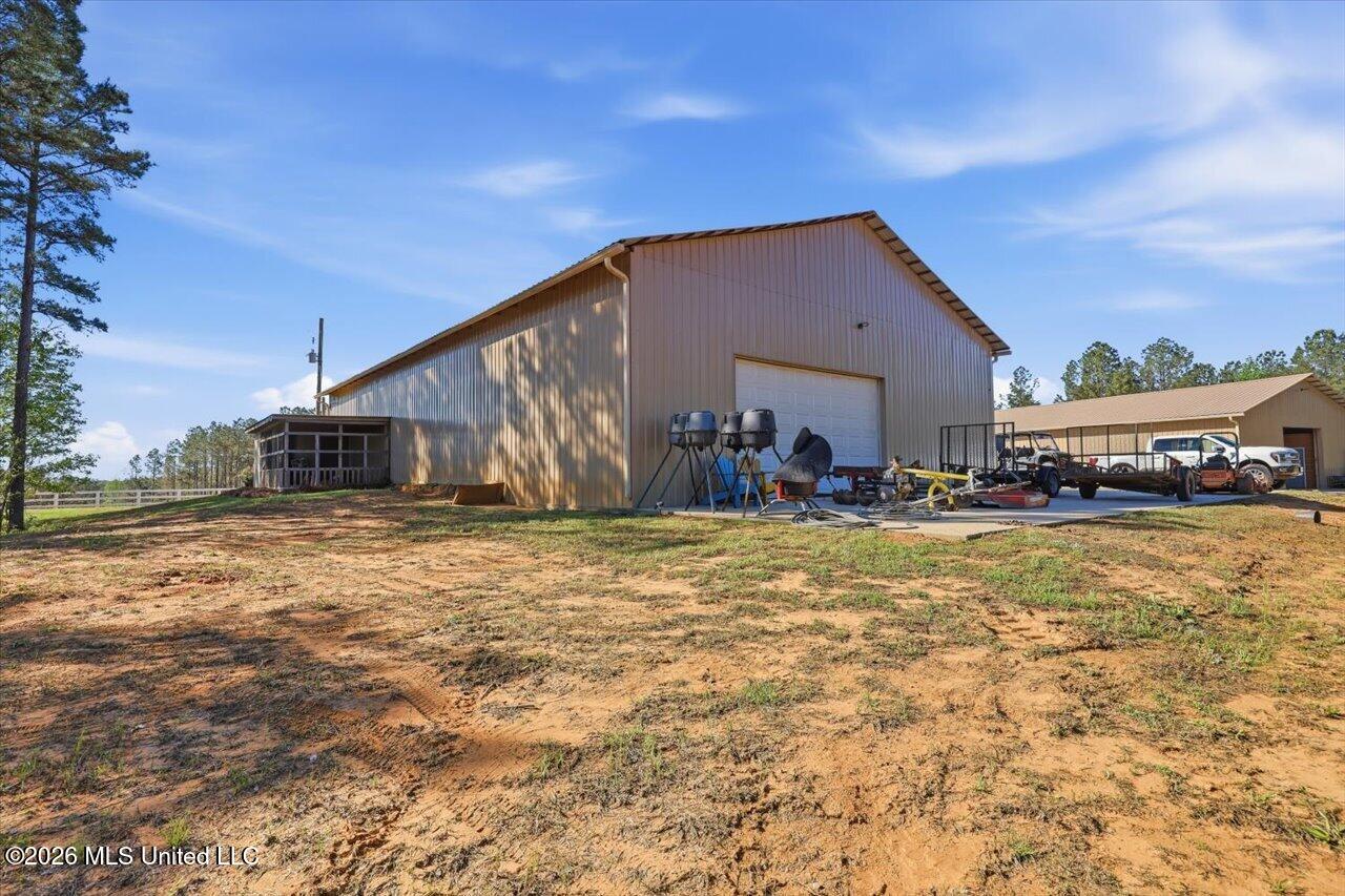 333 Beaverdam Road Camden, MS 39045 - Photo 69 of 93 73-333 Beaverdam Rd _ Home Tours MS