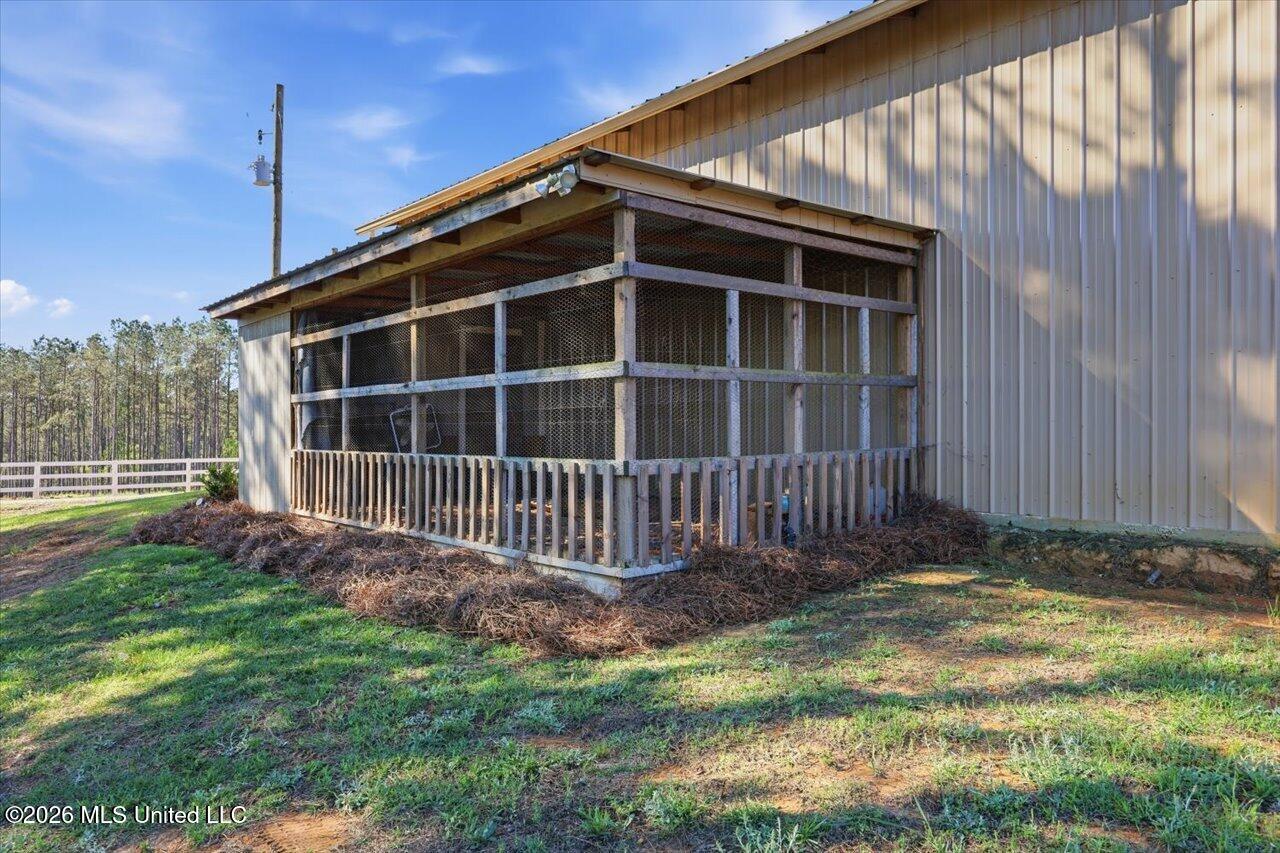 333 Beaverdam Road Camden, MS 39045 - Photo 70 of 93 74-333 Beaverdam Rd _ Home Tours MS