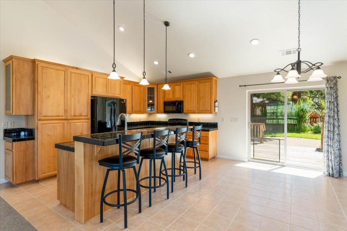 5322 Muskrat Road Weed, CA 96094 - Photo 4 of 28 Gallery Image 4