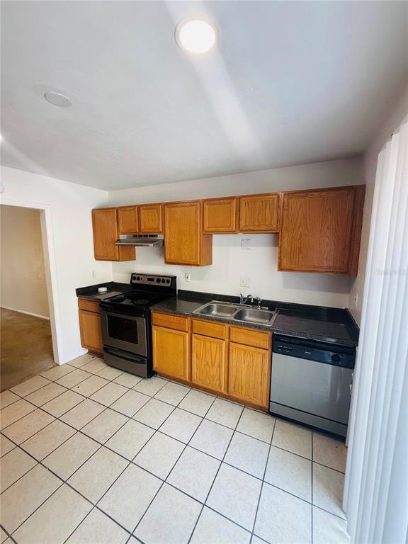 507 Northwest 39th Road, Unit 315 Gainesville, FL 32607 - Photo 4 of 14