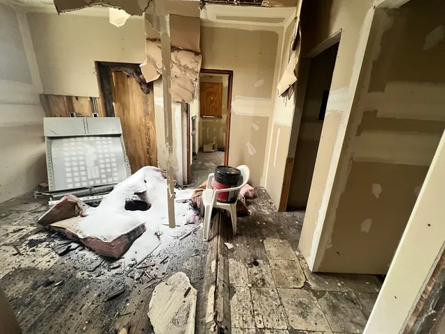 $90,000 | 3827 West Fillmore Street, Chicago, IL 60624