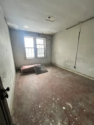 $90,000 | 3827 West Fillmore Street, Chicago, IL 60624