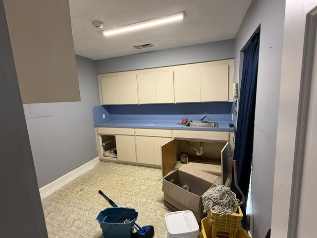 8007 Northbridge Circle Spring, TX 77379 - Photo 26 of 43 laundry room off the kitchen