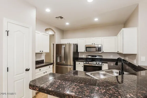 $1,995 | 3677 North 141st Drive, Goodyear, AZ 85395