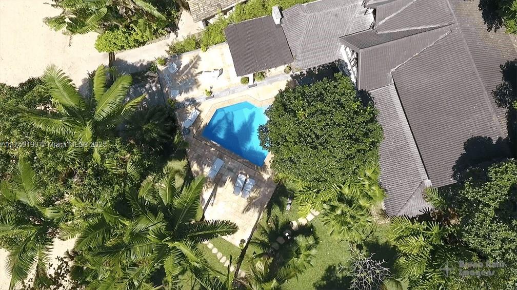 Praia Do Flamengo Saco Da Ribeira undefined, SP 0 - Photo 14 of 33 an aerial view of a house