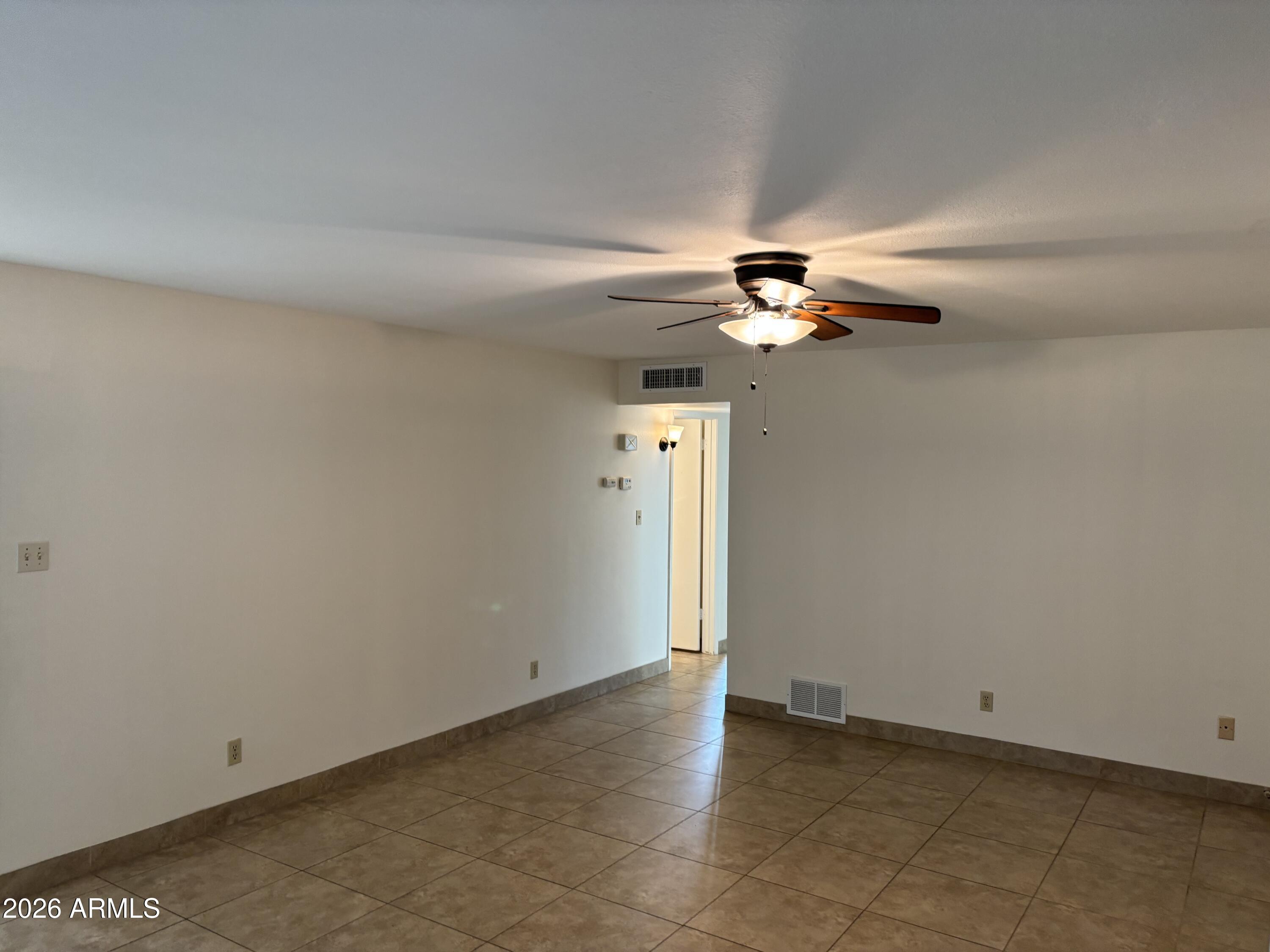 4111 East Camelback Road, Unit 17 Phoenix, AZ 85018 - Photo 7 of 20