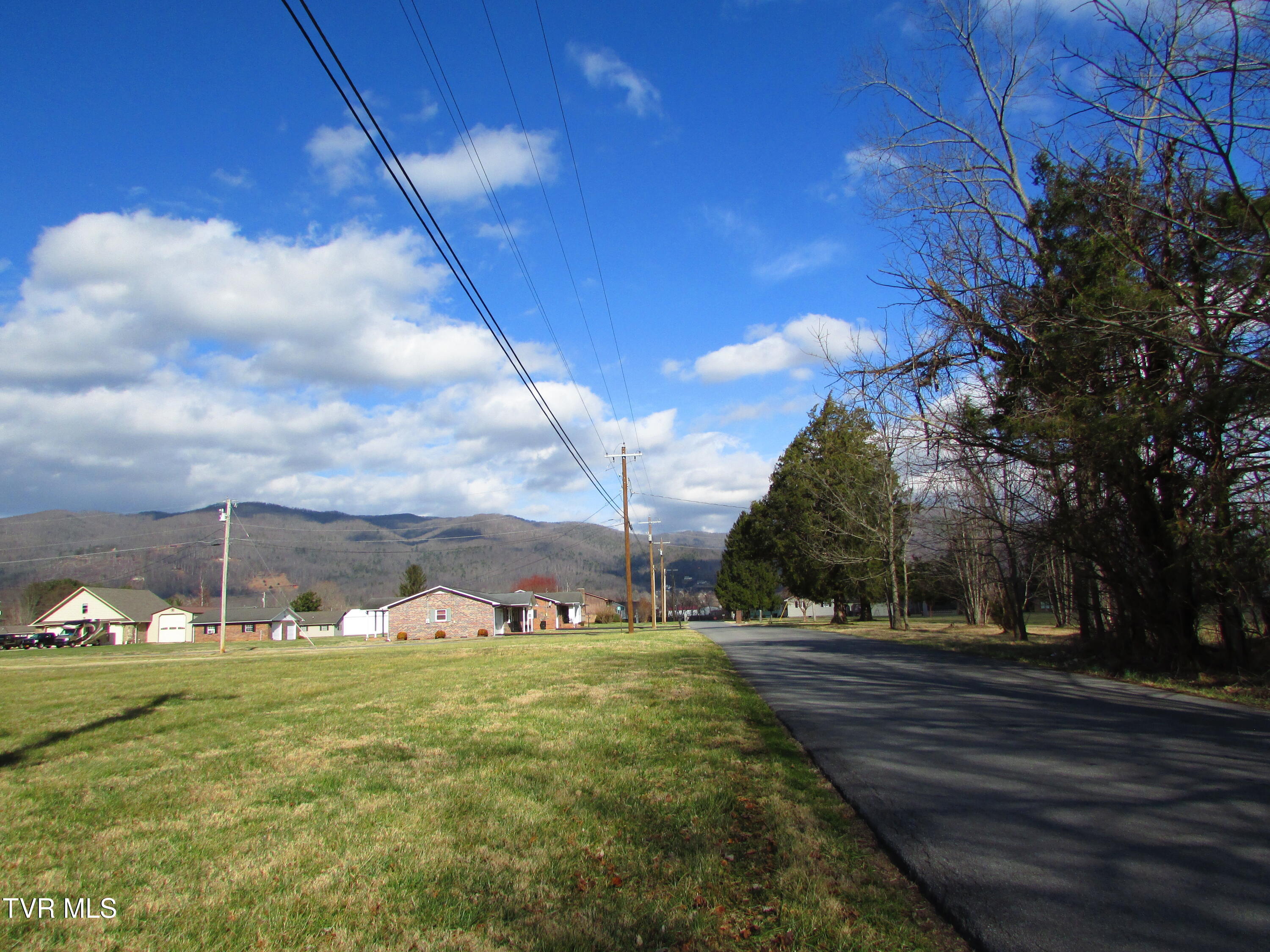 Tbd East El Bowers Road Elizabethton, TN 37643 - Photo 14 of 16 IMG_3421