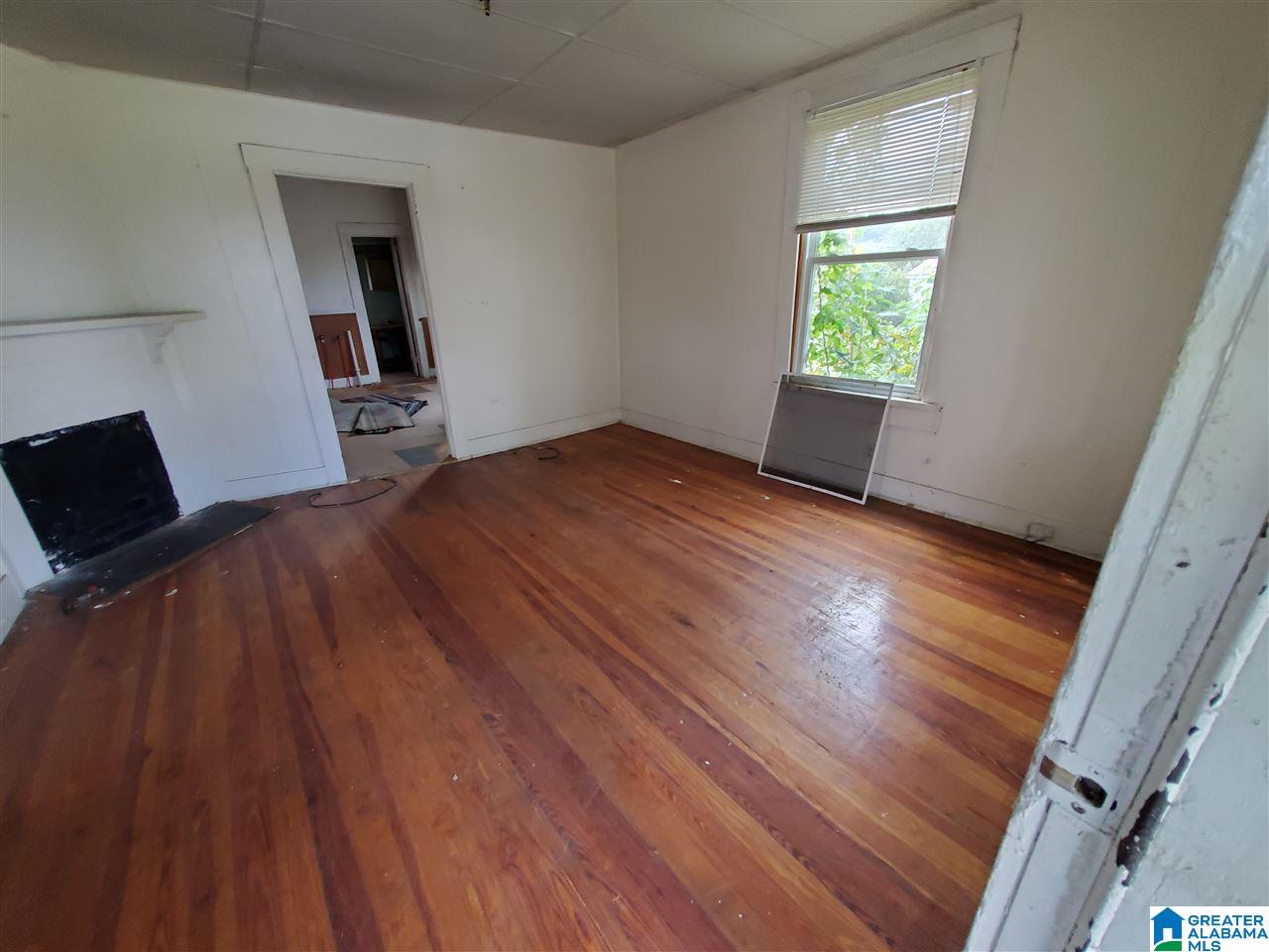 1657 Maple Avenue Southwest Birmingham, AL 35211 - Photo 2 of 39