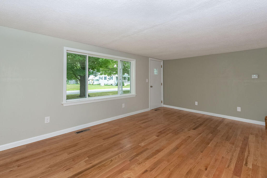 14 Ruth Street Sanford, ME 04073 - Photo 5 of 33 _DSC5305