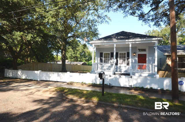 358 Marine Street Mobile, AL 36604 - Photo 2 of 26