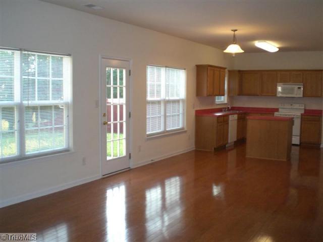 879 Jennifer Lane High Point, NC 27265 - Photo 5 of 11 Breakfast. Breakfast Area Opens to Patio