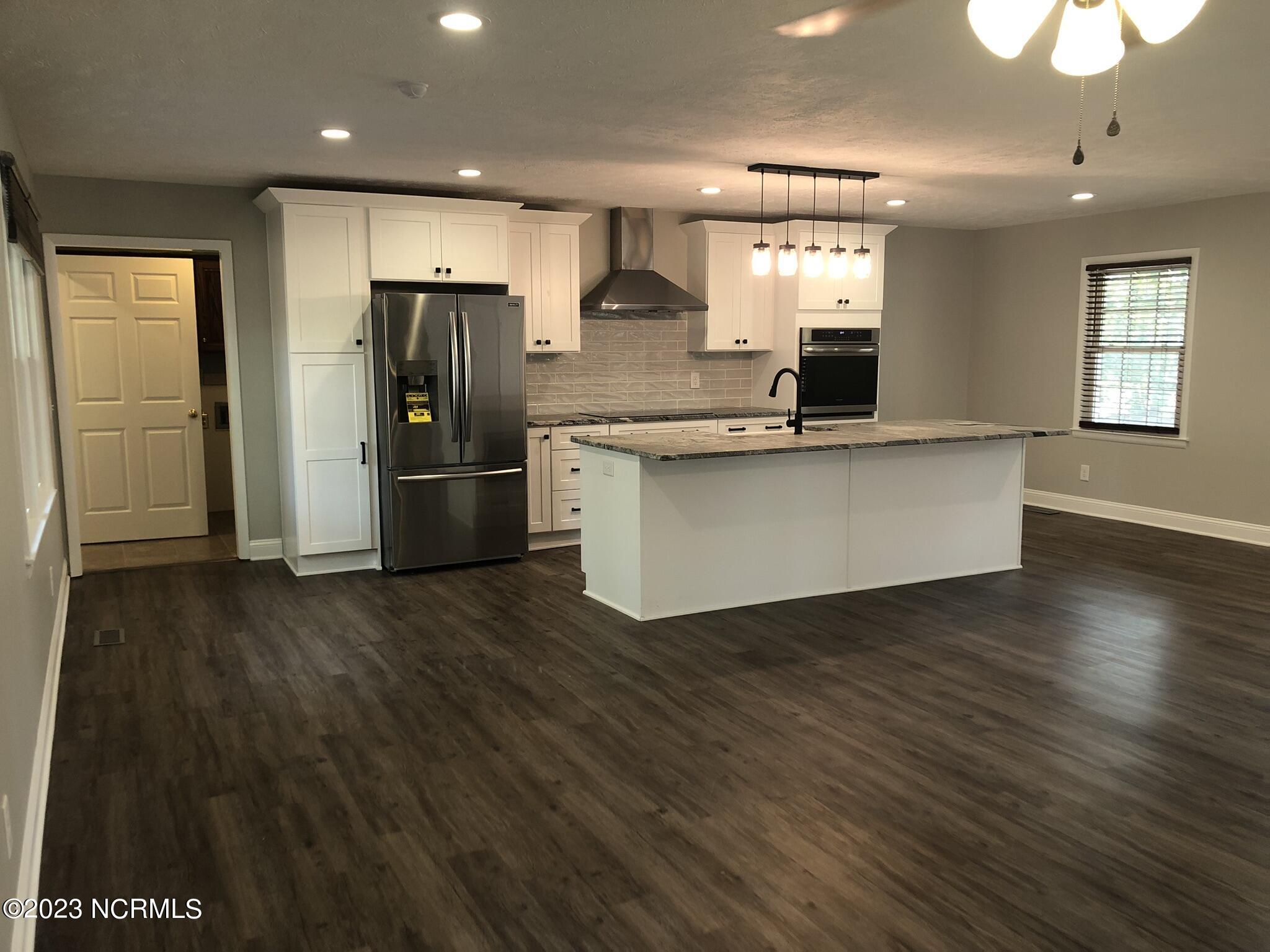 36104 Highway 1 Aberdeen, NC 28315 - Photo 3 of 43 IMG_1662