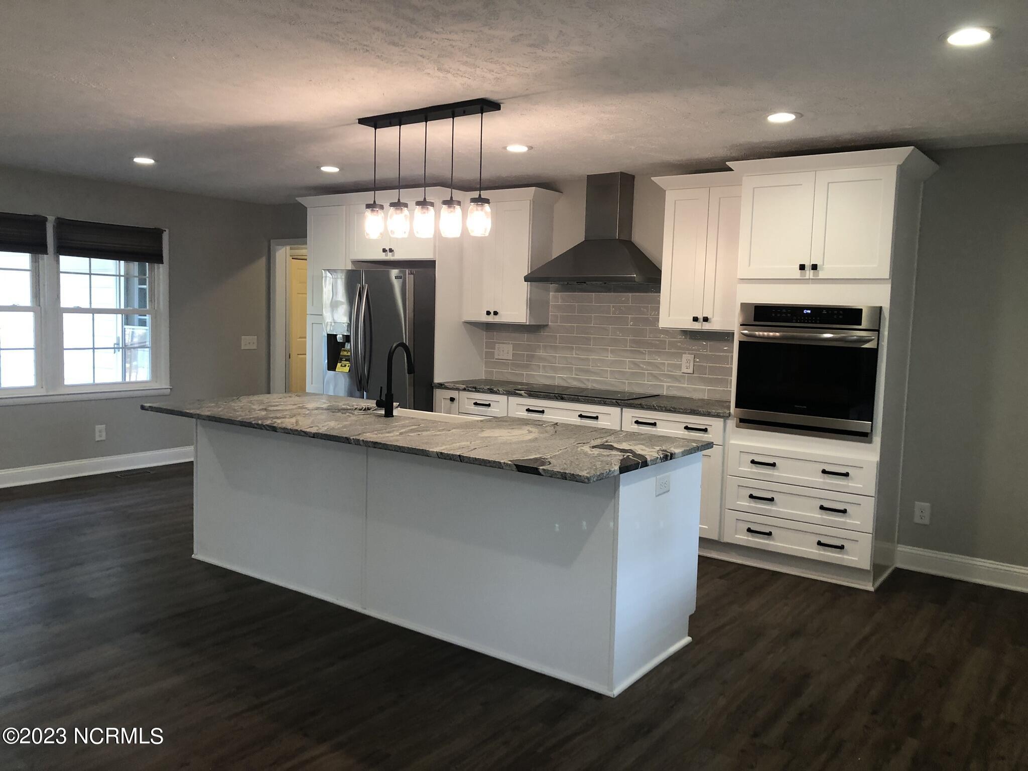 36104 Highway 1 Aberdeen, NC 28315 - Photo 8 of 43 IMG_1647