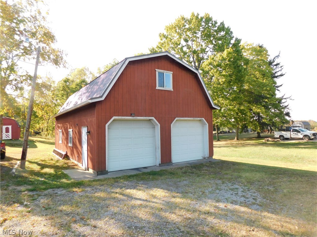 2547 Industry Road Atwater, OH 44201 - Photo 4 of 18