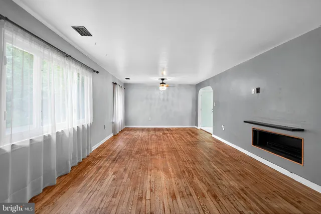 $375,000 | 4109 Skyline Drive, Suitland, MD 20746