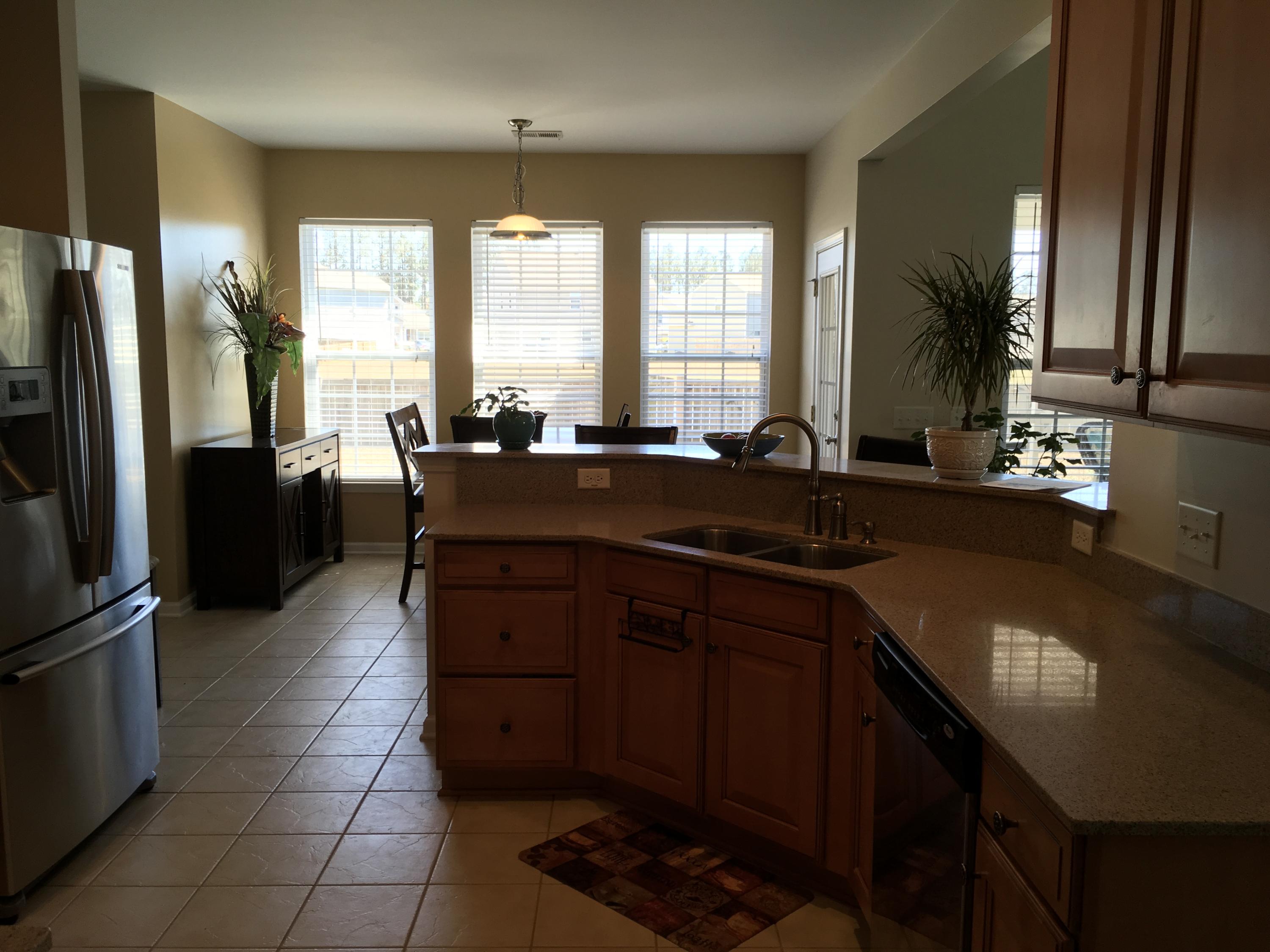 410 Decatur Drive Summerville, SC 29486 - Photo 9 of 40 Kitchen
