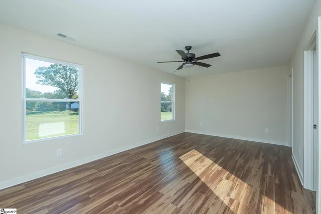 $289,900 | 25 Simpson Creek Road, Laurens, SC 29360