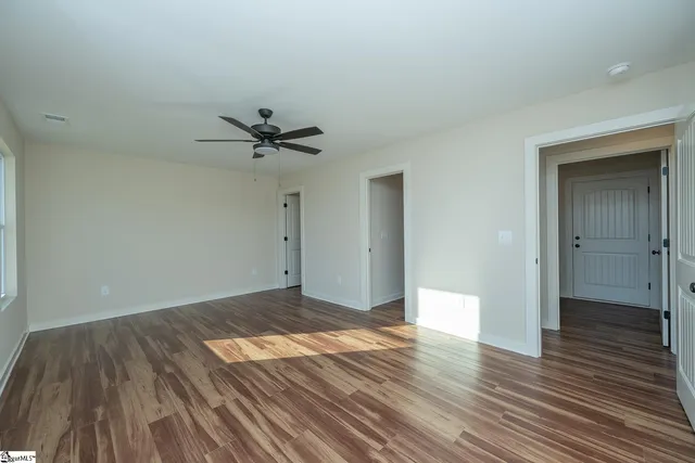 $289,900 | 25 Simpson Creek Road, Laurens, SC 29360