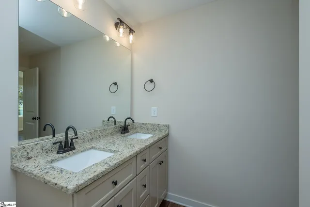 $289,900 | 25 Simpson Creek Road, Laurens, SC 29360