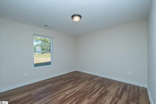 $289,900 | 25 Simpson Creek Road, Laurens, SC 29360