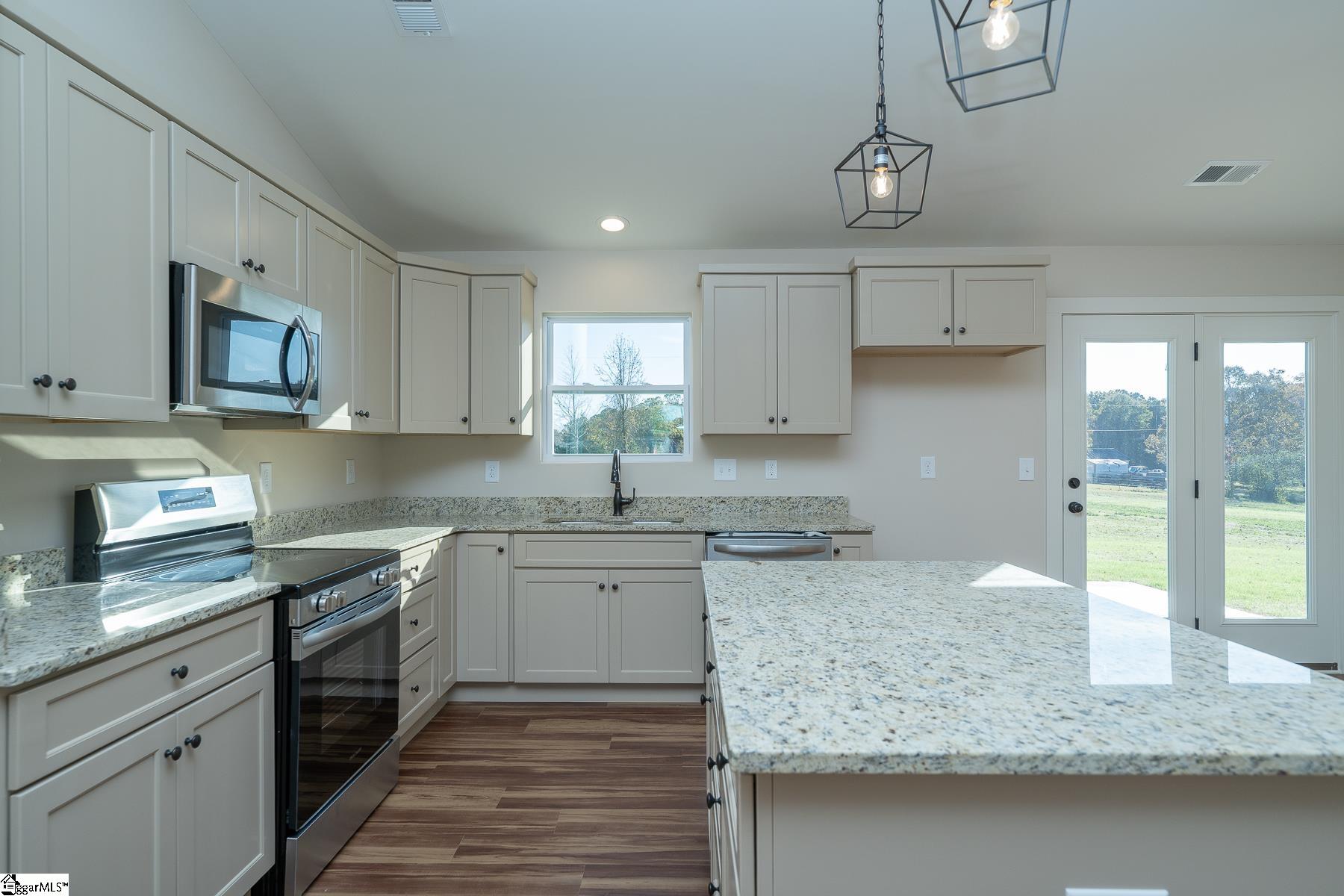 25 Simpson Creek Road Laurens, SC 29360 - Photo 5 of 28 Gallery Image 5