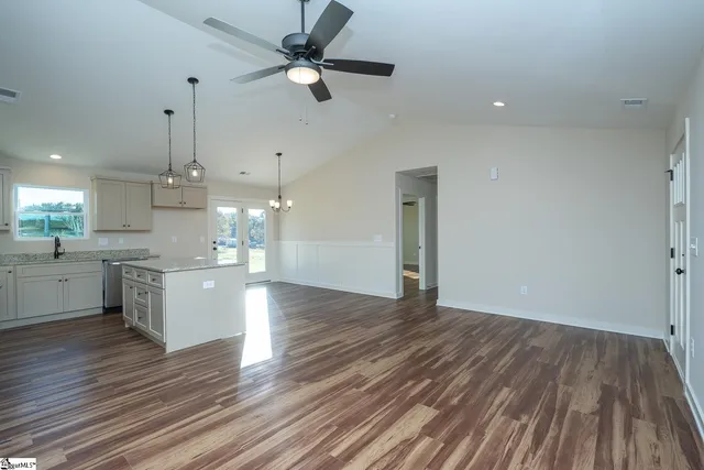 $289,900 | 25 Simpson Creek Road, Laurens, SC 29360