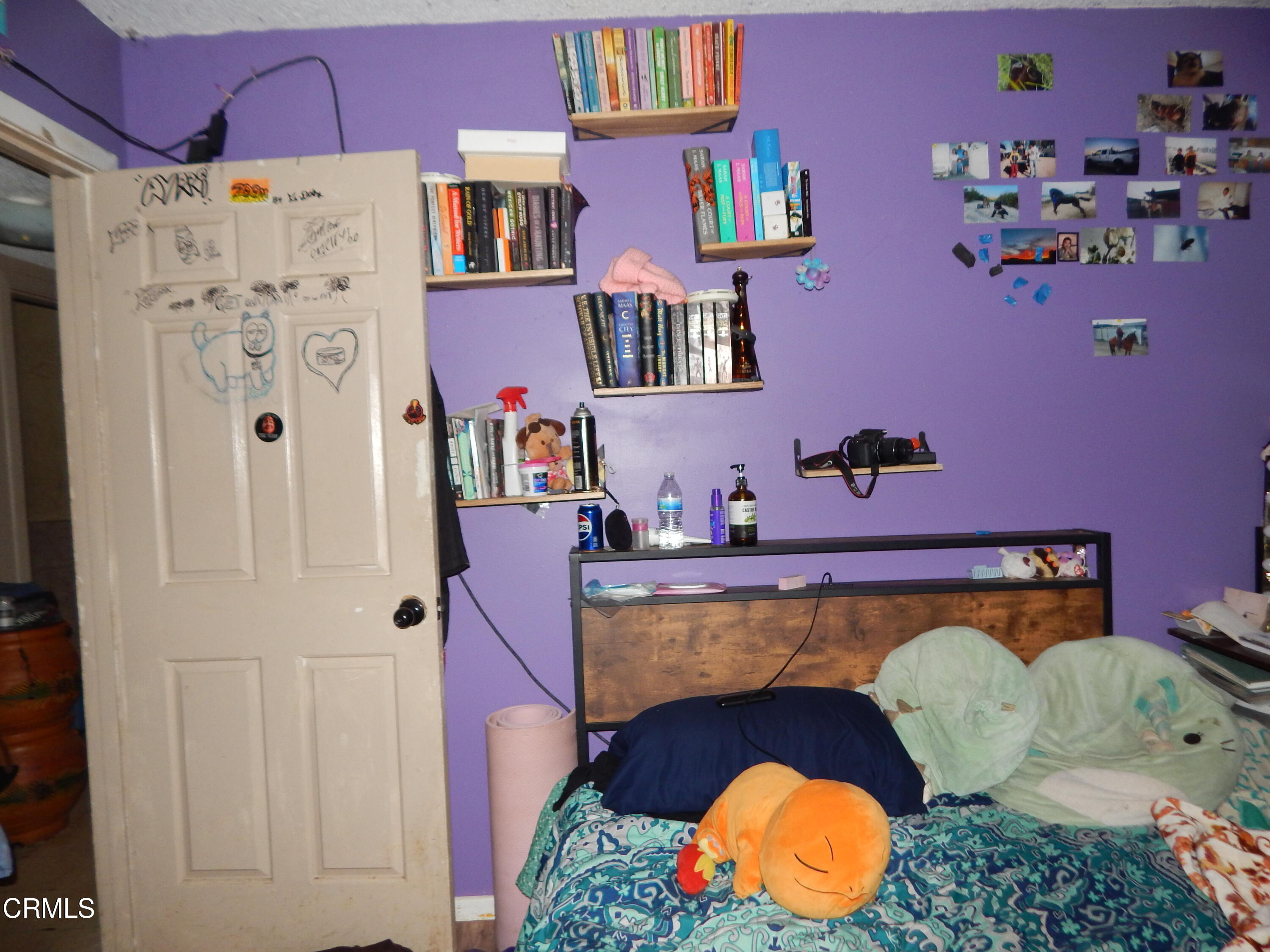 2746 Friedrich Road Oxnard, CA 93036 - Photo 13 of 36 a bed room with a bed and toys