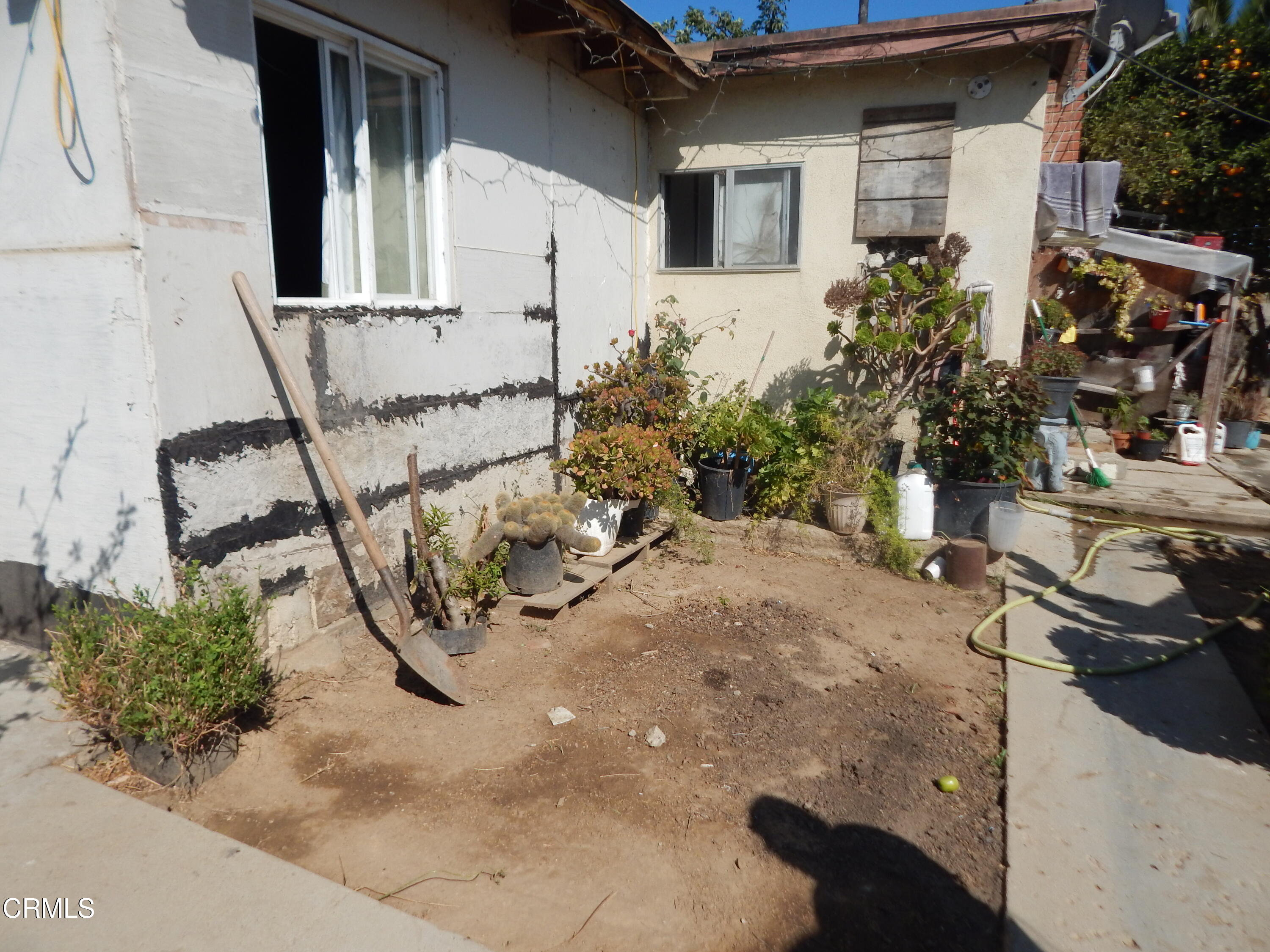 2746 Friedrich Road Oxnard, CA 93036 - Photo 31 of 36 a view of a house with a sink