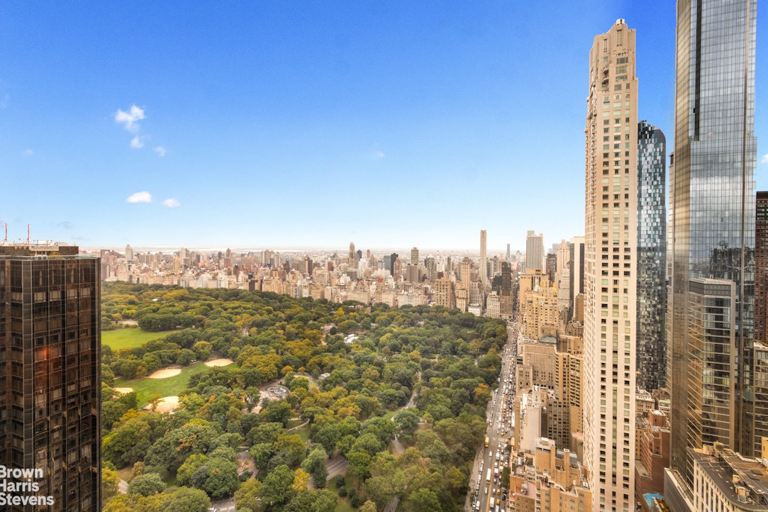 25 Columbus Circle, Unit 7273B Manhattan, NY 10019 - Photo 4 of 15 a view of a city