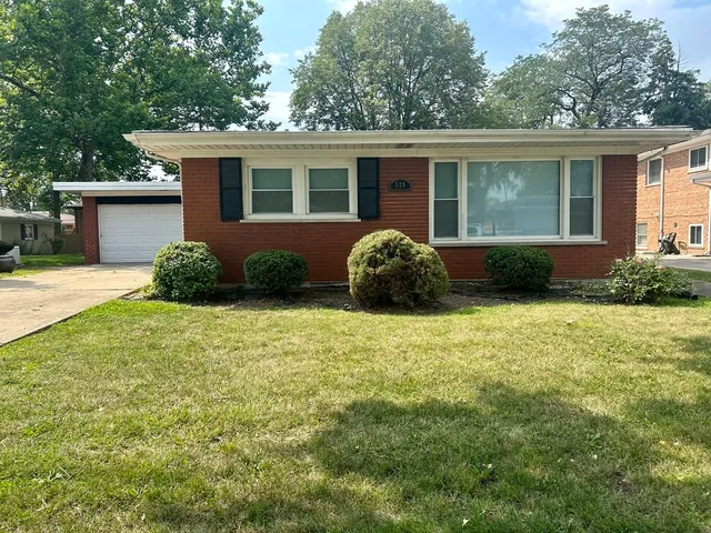 $212,000 | 529 East 166th Place, South Holland, IL 60473