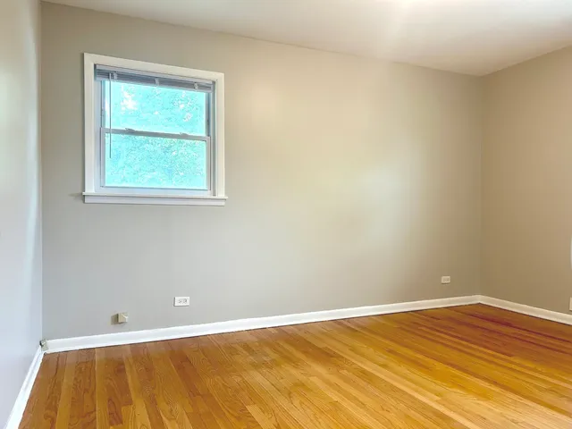 $212,000 | 529 East 166th Place, South Holland, IL 60473