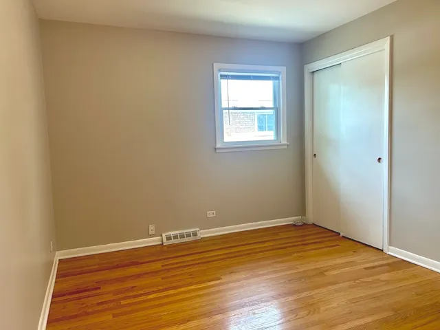 $212,000 | 529 East 166th Place, South Holland, IL 60473