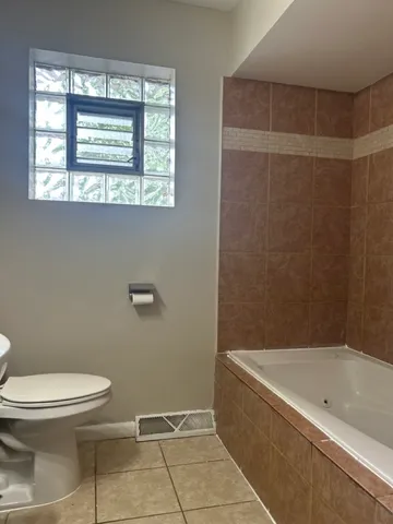 $212,000 | 529 East 166th Place, South Holland, IL 60473