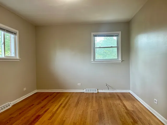 $212,000 | 529 East 166th Place, South Holland, IL 60473