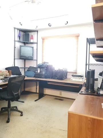 $310,000 | 7 Blue Jay Court, Woodridge, IL 60517