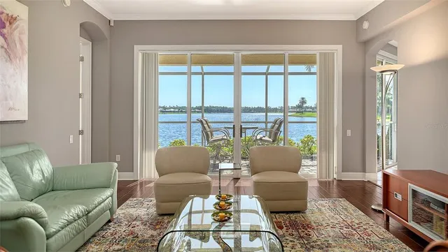 $699,500 | 6539 Moorings Point Circle, Unit 102, Lakewood Ranch, FL 34202