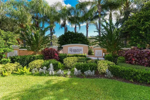 $699,500 | 6539 Moorings Point Circle, Unit 102, Lakewood Ranch, FL 34202