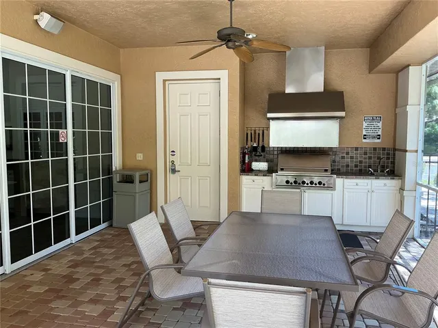 $699,500 | 6539 Moorings Point Circle, Unit 102, Lakewood Ranch, FL 34202