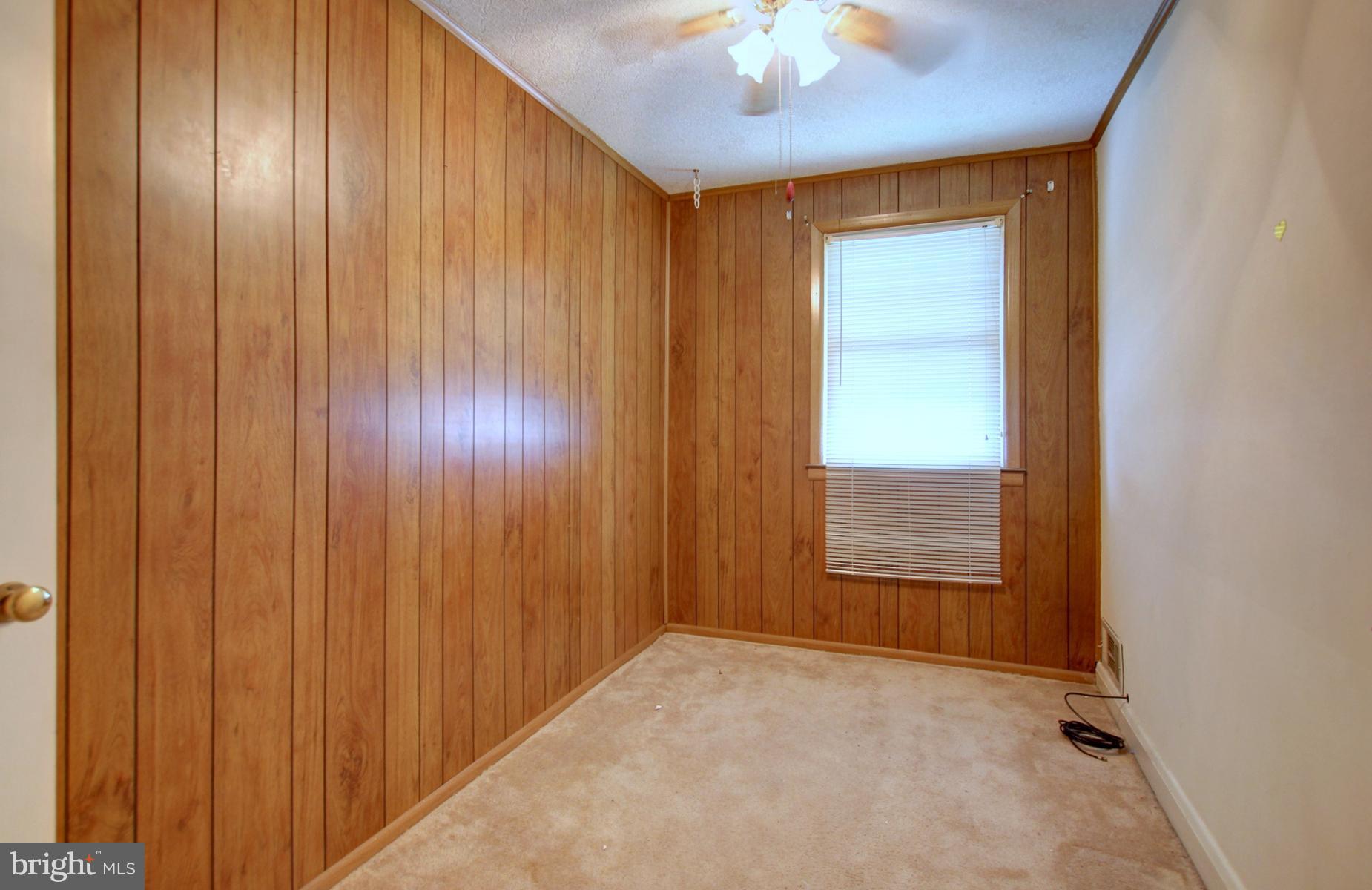211 Riverthorn Road Baltimore, MD 21220 - Photo 16 of 19 Bedroom