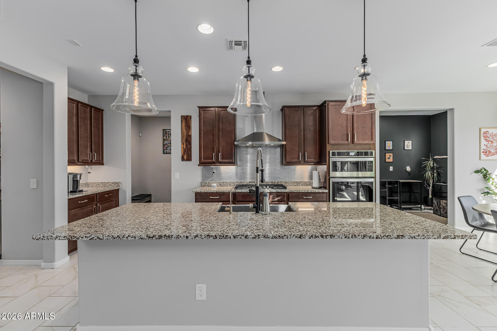 2517 East Novak Way Phoenix, AZ 85042 - Photo 15 of 48 15 Novak