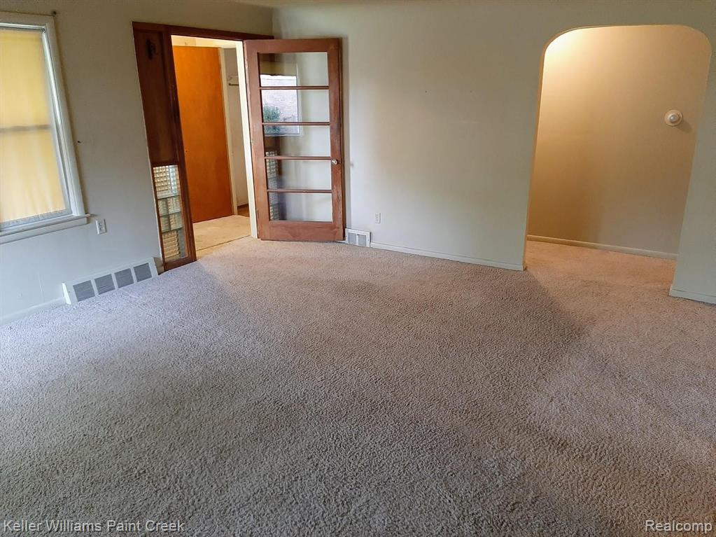 1940 Princeton Road Berkley, MI 48072 - Photo 3 of 20
