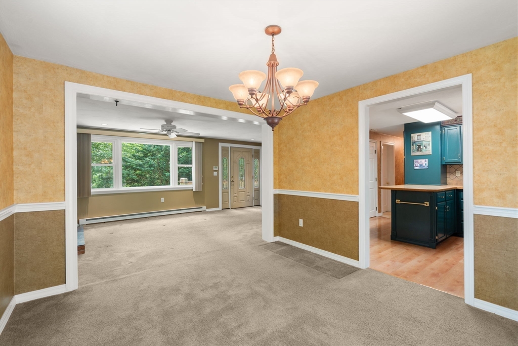 39 Whiting Road Oxford, MA 01540 - Photo 4 of 39